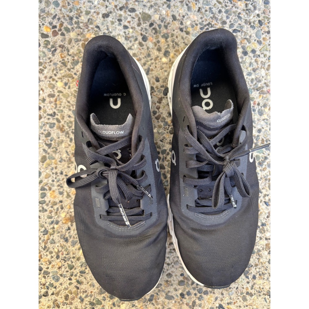 On Running Cloudflow 4 Women's 7.5 Black White Running Shoes 3WD30110299 - Picture 7 of 10